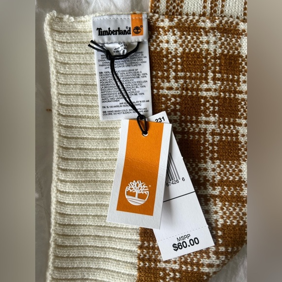 Women’s Timberland Plaid Scarf NWT - Picture 3 of 3